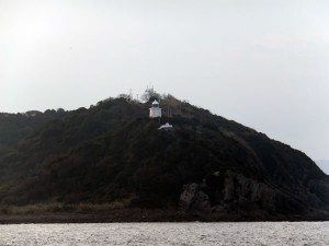 沖から見る伊王島灯台